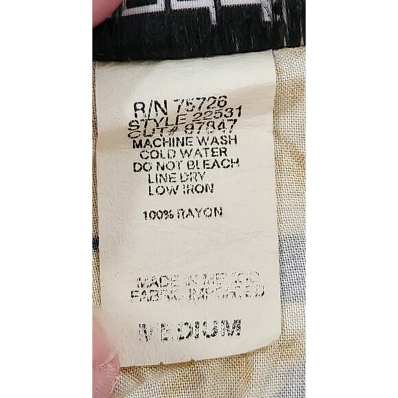 Vintage Teddi Cream Green Blue Yellow Floral Print Button Up Medium Lightweight - Picture 5 of 5